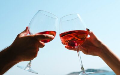 Découvrez l’oenotourisme : le mariage parfait entre le vin et le voyage